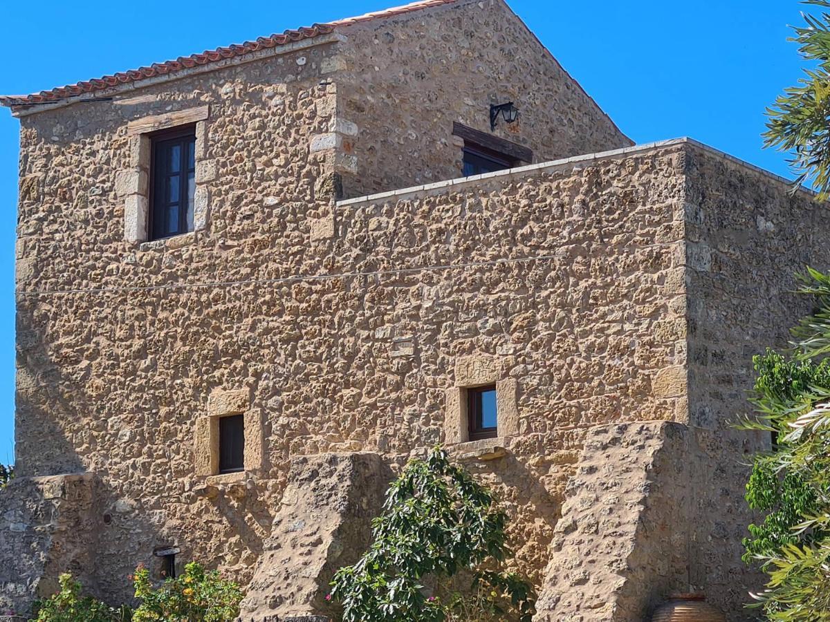 Pyrgos 1869 Villa Gythio Bagian luar foto