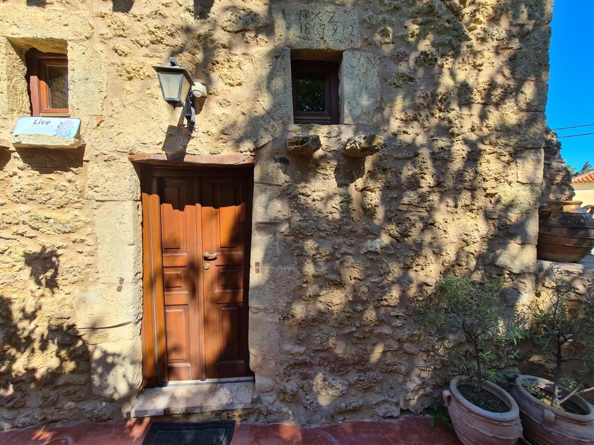 Pyrgos 1869 Villa Gythio Bagian luar foto
